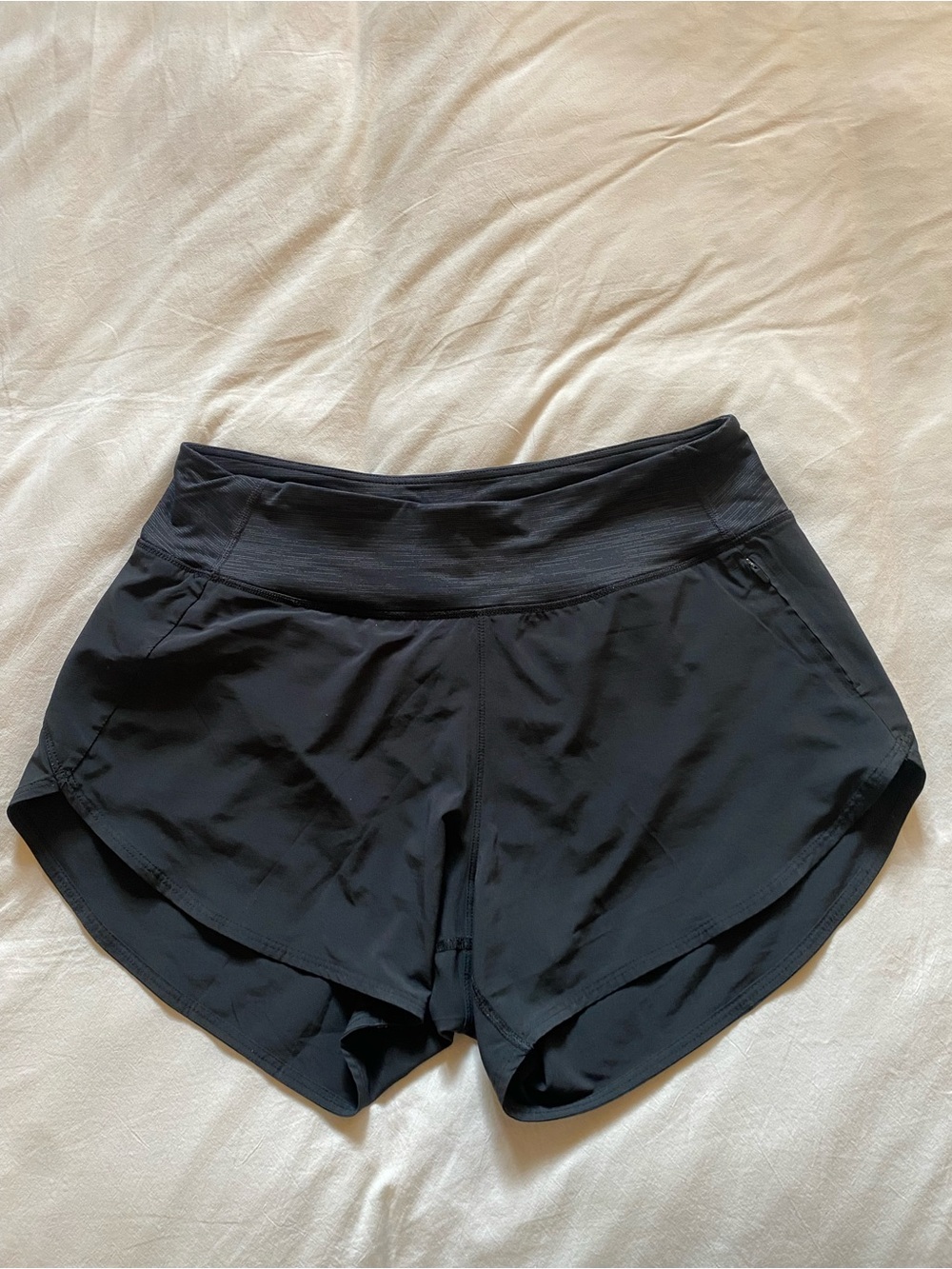 Outdoor Voices Hudson 2.5" Running Shorts Black Gray L